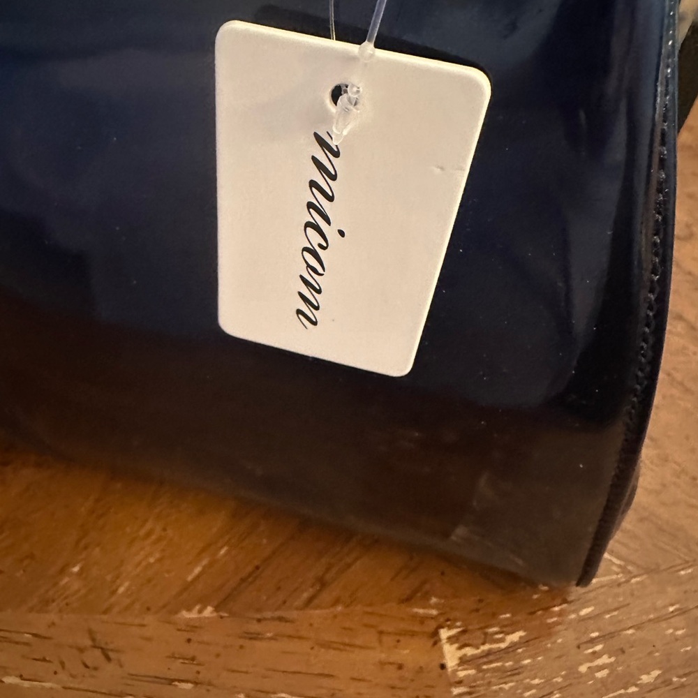 Brandnew purse